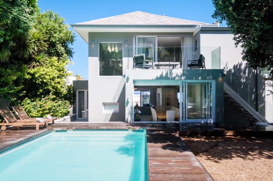 To Let 5 Bedroom Property for Rent in Bakoven Western Cape